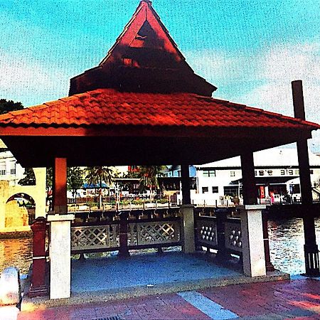Готель Heeren House Malacca Екстер'єр фото