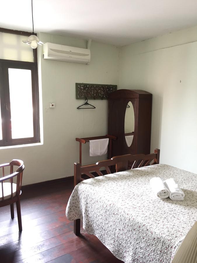Готель Heeren House Malacca Екстер'єр фото