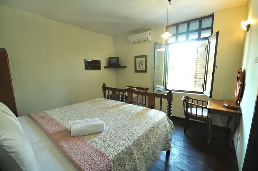Готель Heeren House Malacca Екстер'єр фото