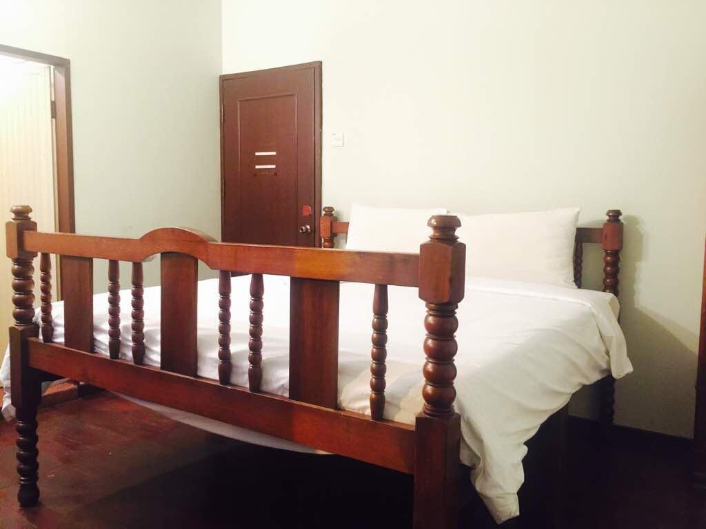 Готель Heeren House Malacca Екстер'єр фото
